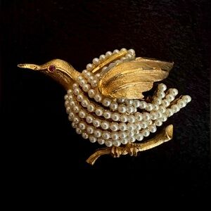 Kramer bird brooch